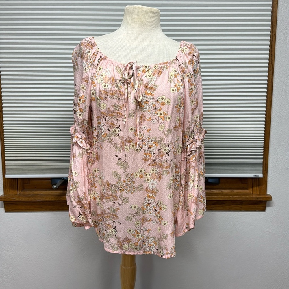 Status by Chenault NWT Pink Coral Flared 3/4 Length Sleeve Floral Peasant Top - Picture 3 of 11